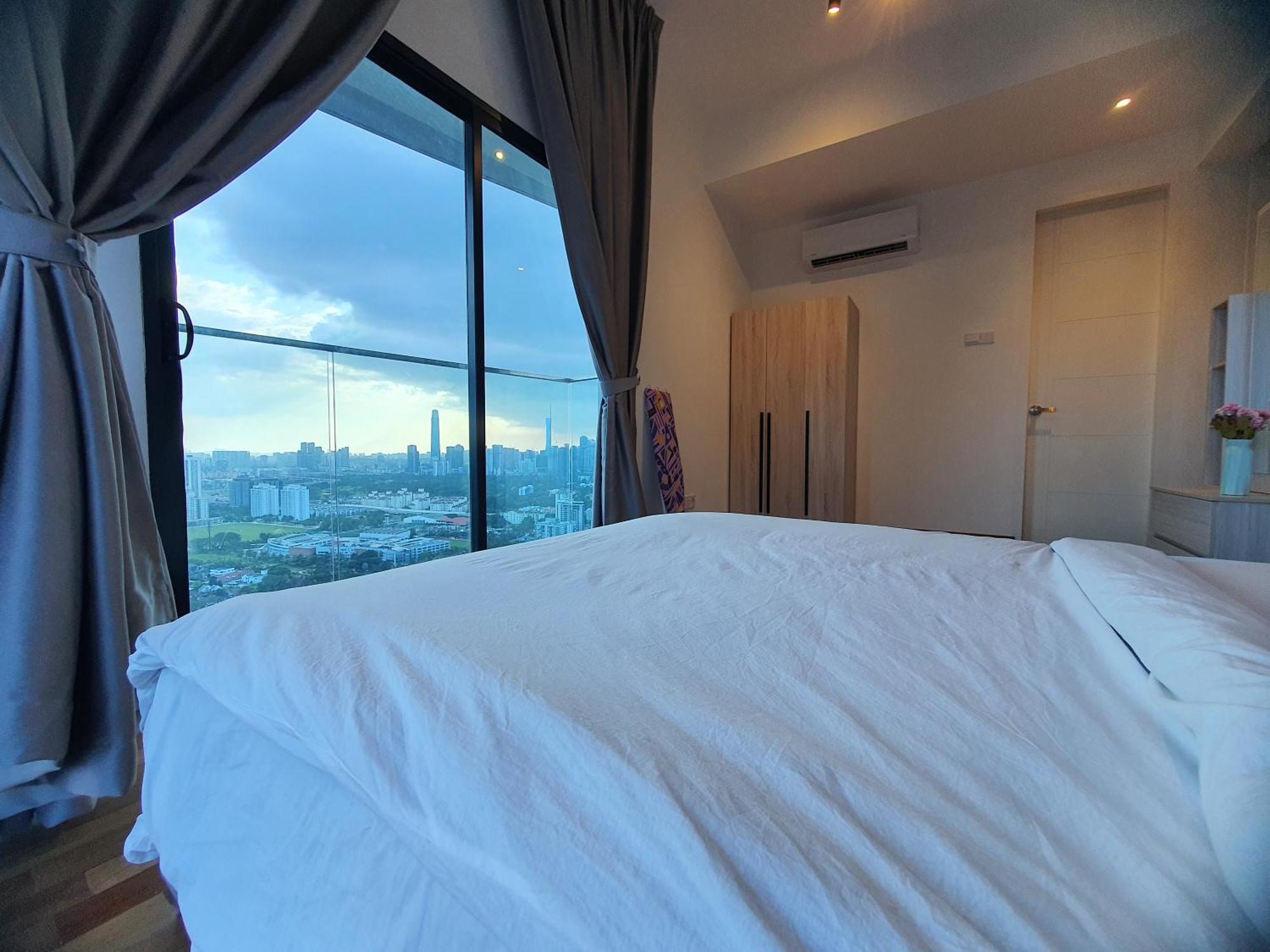 Reizz Residence By Luxury Suites Kuala Lumpur Exterior photo