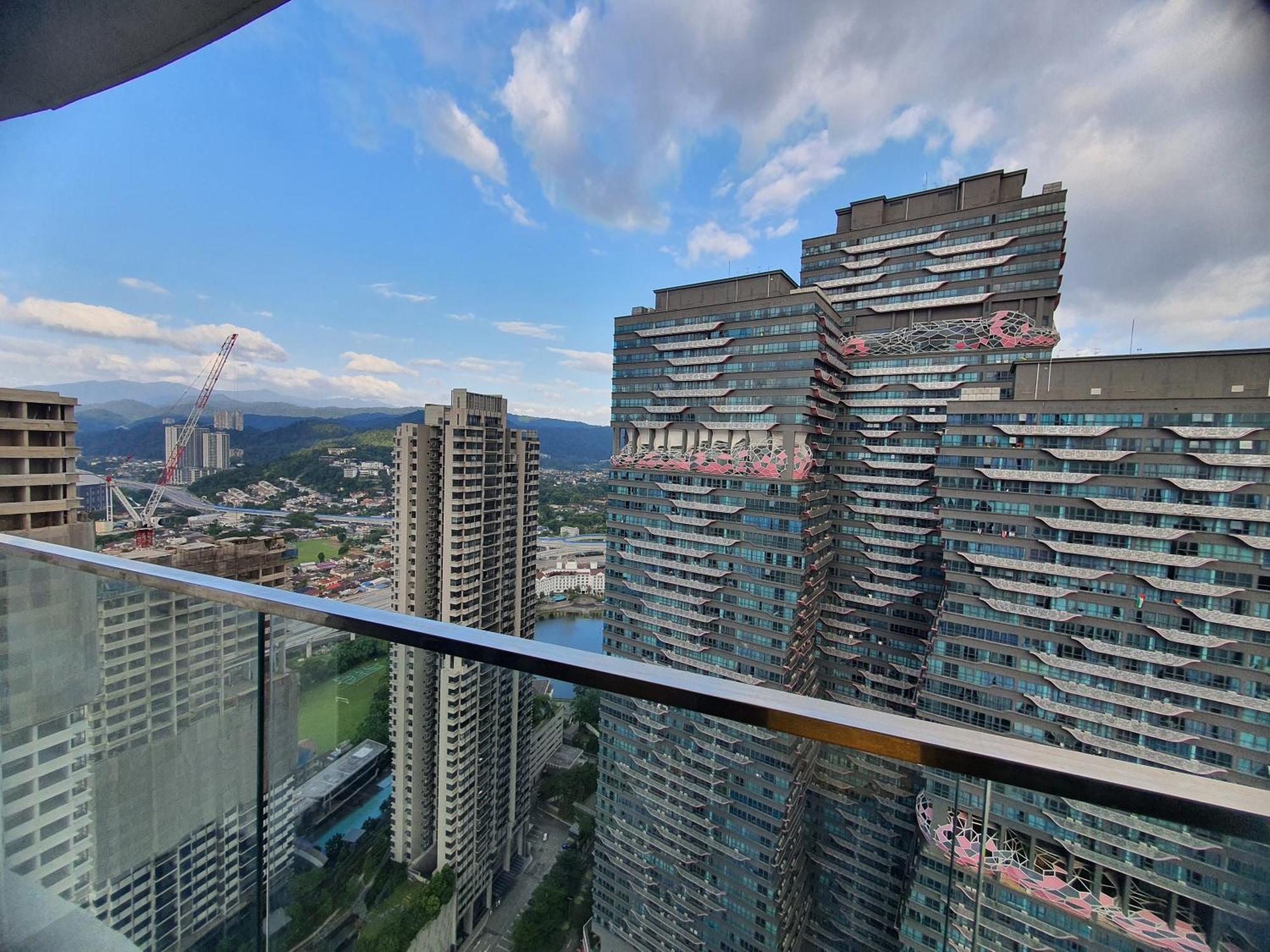 Reizz Residence By Luxury Suites Kuala Lumpur Exterior photo